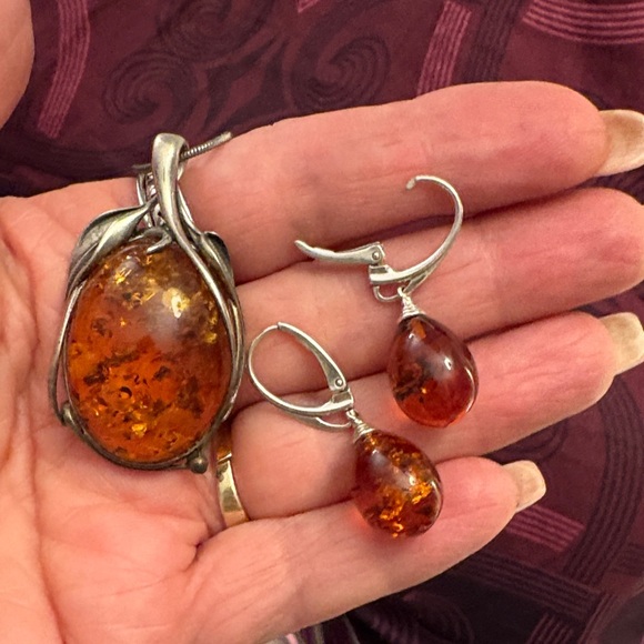 Amber and Silver Necklace and Earring Set - Picture 3 of 13